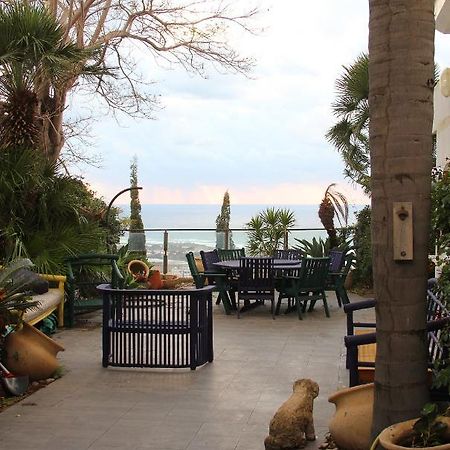Boutique Apartment "Facing The Sea" ハイファ エクステリア 写真